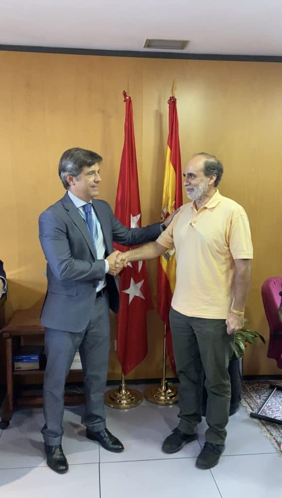 El pasado lunes 11 de septiembre del 2023, parte del equipo del Proyecto Solidario SEYA incluido en las líneas de Cooperación de la Fundación Amigos de Monkole acudió al Hospital Universitario Santa Cristina, en Madrid, con la misión de trasladar material sanitario entregado por el hospital destinado a ser enviado a la República Democrática del Congo
