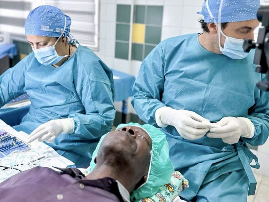 Según la OMS, en el mundo hay al menos 2.200 millones de personas con deterioro de la visión cercana o distante.