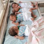 Gracias a la Clínica Universidad de Navarra, la Escuela de Enfermería del Hospital Monkole (ISSI) y la Fundación Amigos de Monkole nace un proyecto de formación de matronas congoleñas. Inicialmente han viajado ya a Kinshasa (R.D. del Congo) dos grupos de matronas procedentes de España para impulsar este proyecto.