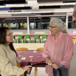 Ayer sábado 25 de noviembre celebramos en el Colegio Tajamar de Madrid la tradicional cena con nuestras familias amigas del Proyecto Angie. En total nos reunimos más de cien personas, entre familias voluntarias y beneficiarias.
