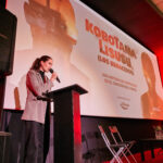 El documental, grabado en el mes de abril de este año en Kinshasa (República Democrática del Congo), cuenta una historia real de superación de Fils y Ruth, dos hermanos que fueron maltratados y expulsados de su hogar cuando eran niños, acusados de ser brujos. Entre 50.000 y 70.000 niños en República Democrática del Congo han sido acusados de brujería, según UNICEF y Save the Children. Solo en Kinshasa -donde viven cerca de 20 millones de personas- hay más de 30.000 niños mal viviendo en las calles. Se estima que un 80 % de ellos fueron expulsados y abandonados por acusaciones de brujería.